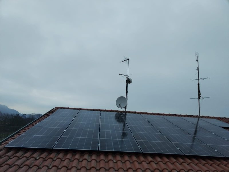 Impianto fotovoltaico a Due Carrare, foto 3