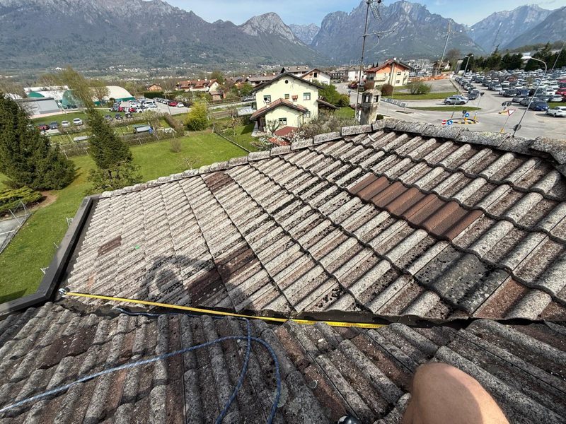 Posa delle strutture sul tetto